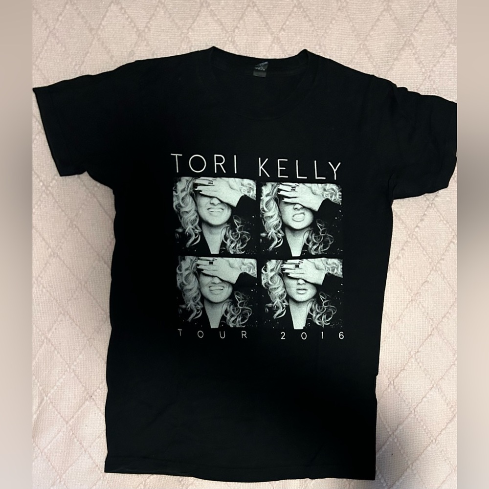 Tori Kelly 2016 tour tee size small
